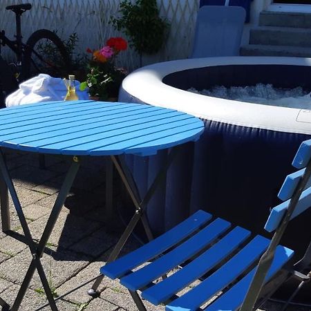 Gîte La petite maison horlogère et bain nordique Les Fontenelles Extérieur photo