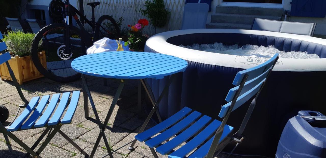 Gîte La petite maison horlogère et bain nordique Les Fontenelles Extérieur photo